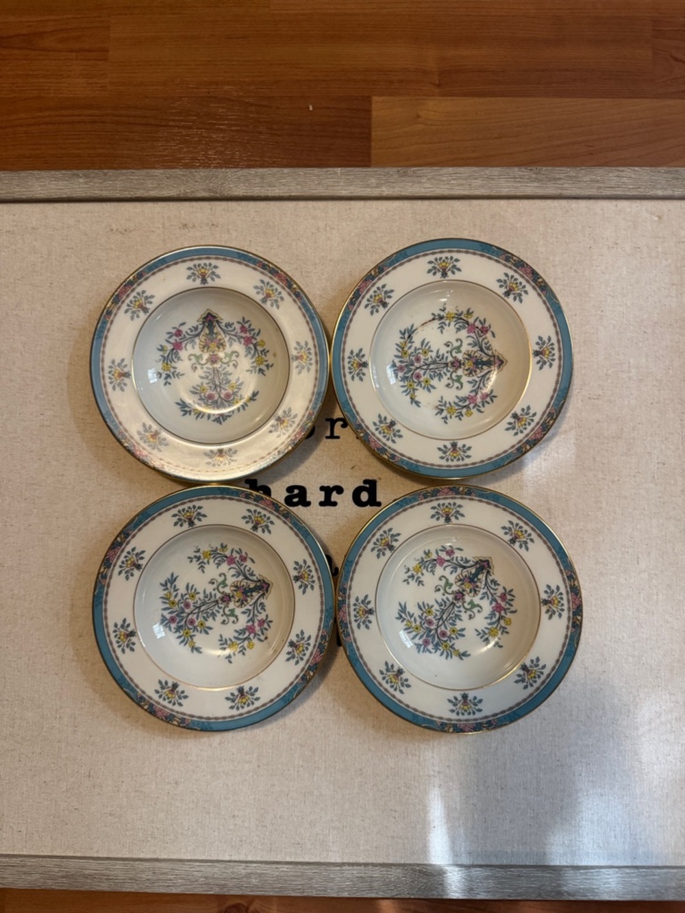Lenox Set of 4 bowl